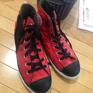 Red converse shoes men6.5 or women 8.5